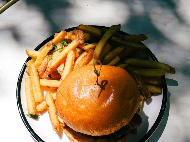 Rêva Cheeseburger